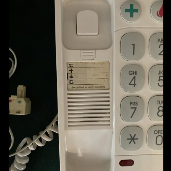Telephone Visually & Hearing Impaired Large Button Wall Table Top Radio Shack - Picture 3 of 9